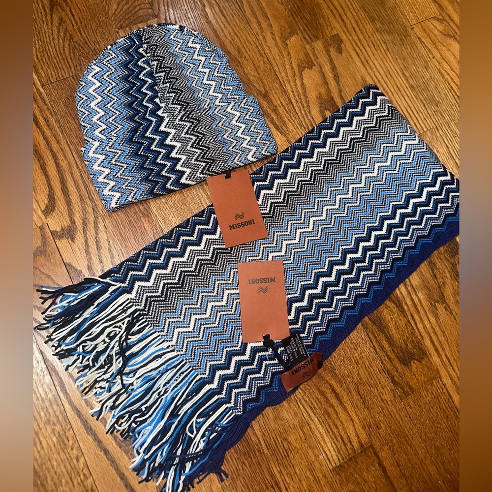 BRAND NEW Missoni Blue Zigzag Chevron Knit Scarf and Beanie Set